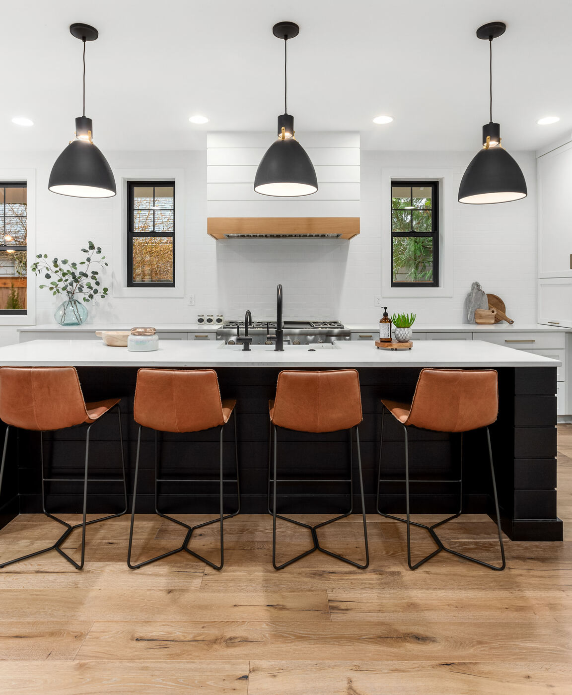 Kitchen remodel with floor-to-ceiling cabinetry — Houston Texas